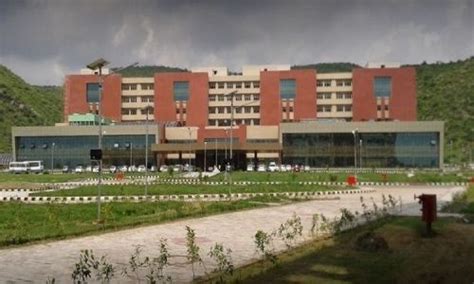 Shaheed Hasan Khan Mewati Government Medical College Mewat Campus ...