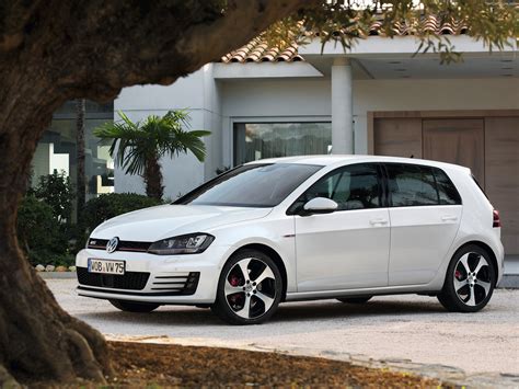 Volkswagen Golf GTI (2014) - pictures, information & specs