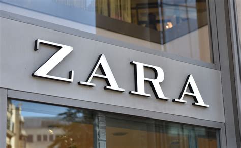 Zara Is Closing More Than 1,000 Stores to Invest in Online Shopping ...