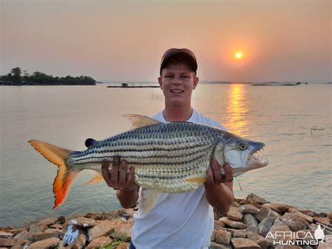 Tiger Fish Fishing | AfricaHunting.com