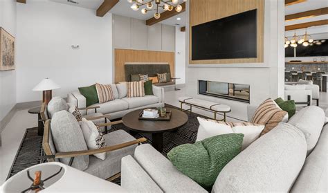 Exceptional Apartments in Charlotte, NC | Perimeter Pointe
