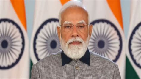 PM Modi lauds UP's journey from BIMARU to exemplary on foundation day