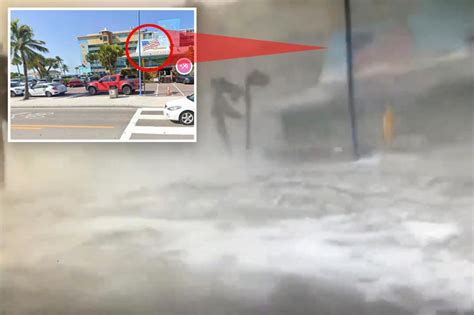 Hurricane Ian floods Fort Myers, Florida, in devastating scenes