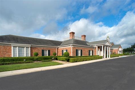 PORTER LORING MORTUARY NORTH - Updated January 2026 - 14 Photos & 17 ...