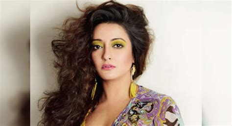 Celeb cook in: Raima Sen – Food & Recipes