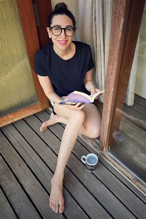 Karisma Kapoor’s T-shirt + shorts combo is every lazy girl's self ...