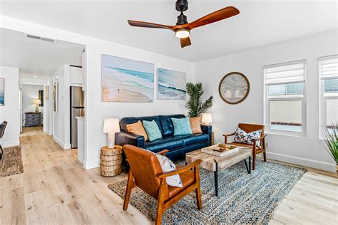 Newport Beach House Rentals, Vacation Rentals, Condos | Vacasa