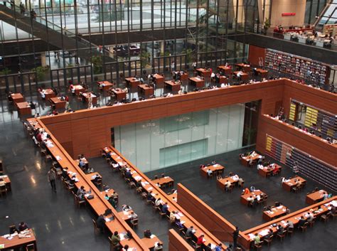 【携程攻略】北京国家图书馆景点,中国国家图书馆1987年落成，总馆占地7.24公顷，设计藏书能力2000万册…