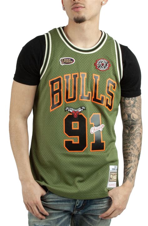MITCHELL AND NESS Dennis Rodman Chicago Bulls 1997-98 NBA Flight ...
