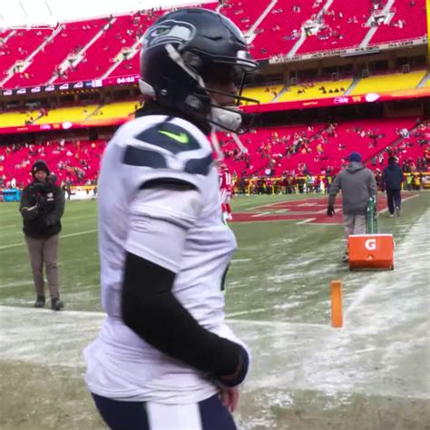 Seattle Seahawks on Twitter: "We're on. https://t.co/fSq6aZkWBu" / Twitter