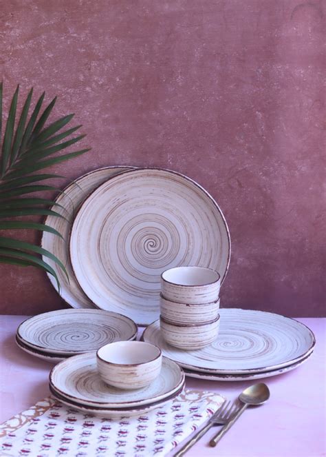 Ceramic Dinner Set Online at Weaving Homes – WeavingHomes