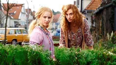 Las hermanas vampiro 2: Murciélagos en el estómago (Doblada) - Movies ...