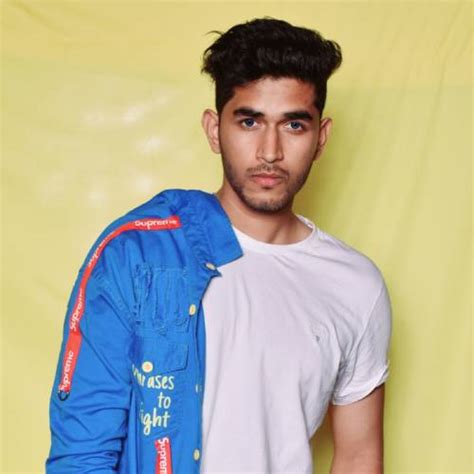 Freelance Jobs for Actors, Models, Singers and Artists