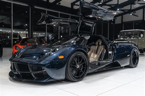 Pagani Huayra Coupe - Chicago Motor Cars - United States - For sale on LuxuryPulse.