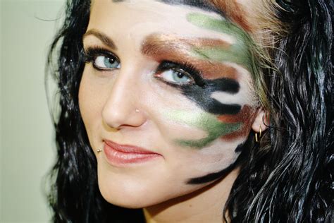 Camouflage Face Paint Patterns - Pattern Inspiration Daily