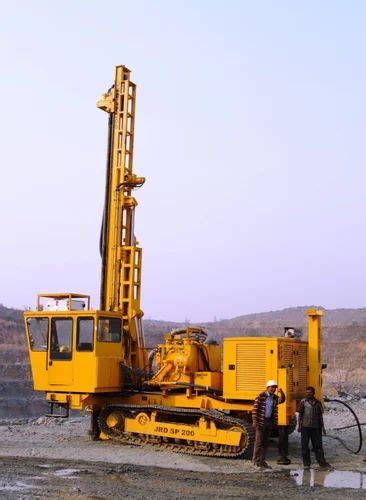 Drilling Rigs - SP-200 Hydraulic Drilling Rigs Manufacturer from Rangareddy