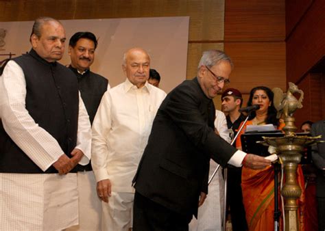 President Inaugurates New Maharashtra Sadan | President of India