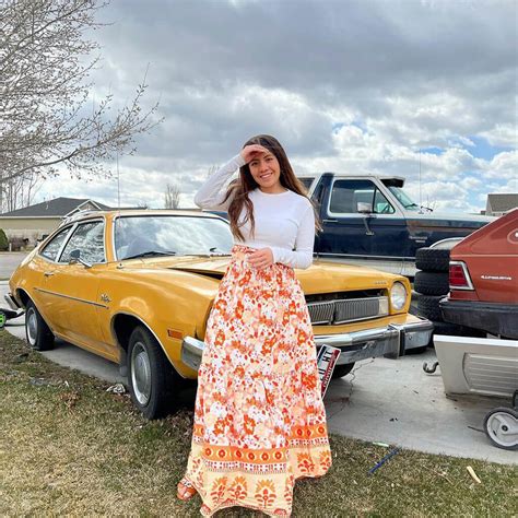 Just Fashion Now Reviews