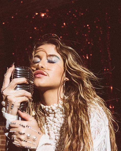 Sofia Reyes | Scrolller