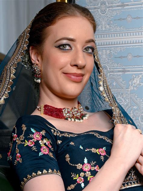 Buy Maroon Choker Necklace Set Online. – Odette