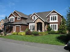 Brown House Exterior by Top 20 Brown Houses With White Trim Light Exterior Brown House Exterior