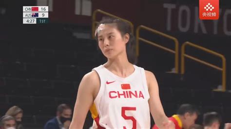 王思雨，中国女篮的挡拆之神！很多人打球十几年学不会这招 - 哔哩哔哩