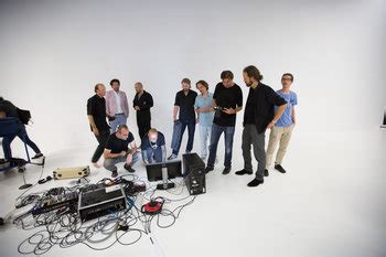 Media Items Examples 的图像结果