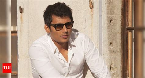 Lot of dancing and some kissing with Thulasi: Jiiva | Tamil Movie News ...