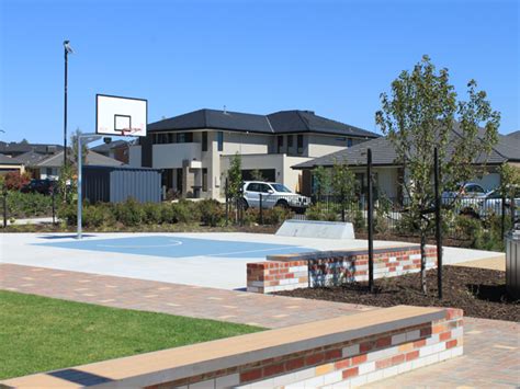 Improve Local Living 的图像结果