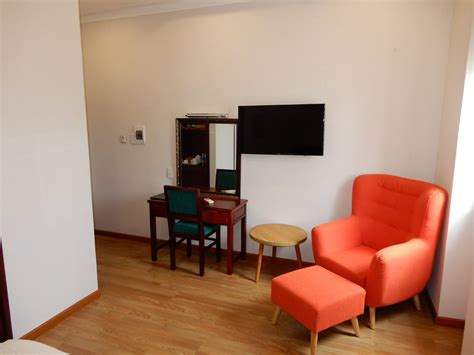 LONG BAO CHAU HOTEL (Thu Dau Mot) - Hotel Reviews, Photos, Rate ...