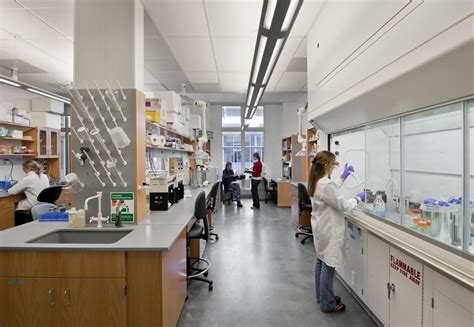 University of North Carolina, Chapel Hill - Venable & Murray Halls - HGA