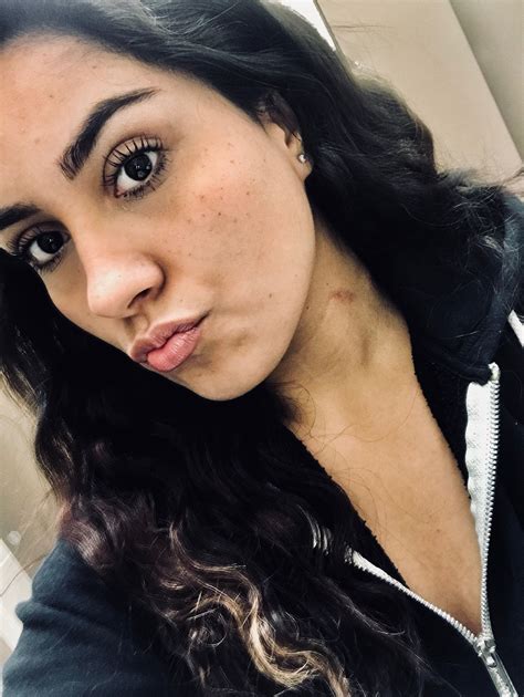 What Is A Duck Face Selfie at Sterling Williams blog