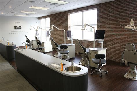 7 Top Dental Office Design Ideas & Trends | Decorilla Online Interior