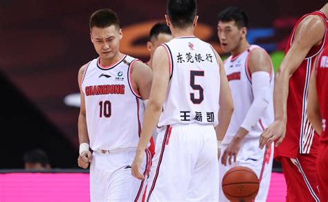 中国男篮谈海外之旅：出国参赛克服多重困难，国际赛场凸显差距_杜锋和_比赛_队伍