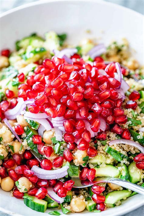 Healthy Chickpea Quinoa Salad Recipe – Quick Chickpea Quinoa Salad ...