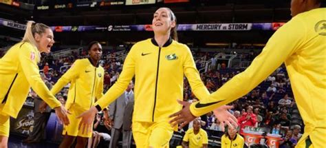 WNBA常规赛MVP揭晓：斯图尔特力压坎佩奇多恩_体育_腾讯网