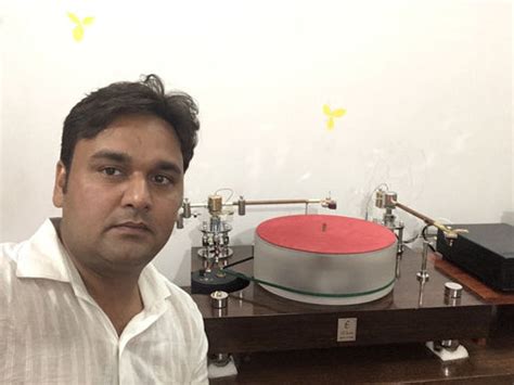 A little bit of HiFi Heaven in Delhi | The Revolver Club
