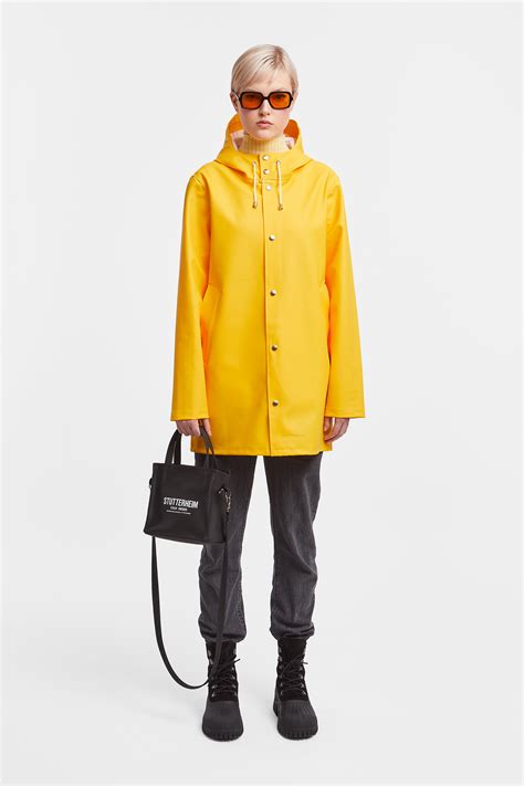 Women's yellow raincoat with hood online