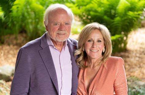 Simone Lutgert Gomez: A Life of Family, Philanthropy, and Legacy ...