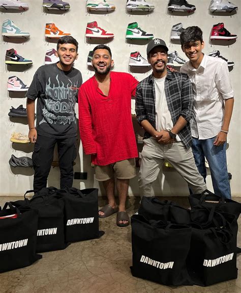 Whoop 5.0 / MG Life Superknit Walnut Band (12 Month Subscription Inclu ...