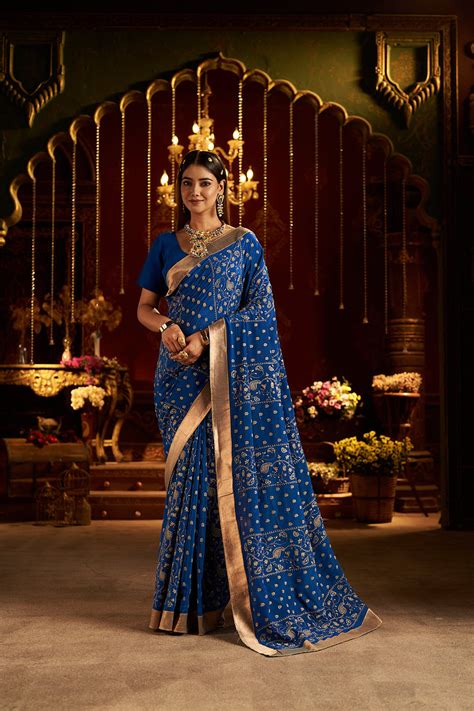Blue Traditional Saree with Golden Border & Matching Blouse – PreLoved ...