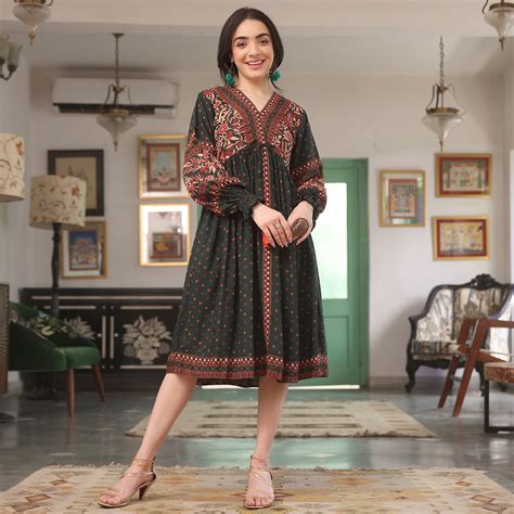 Buy Emerald Green Printed V Neck Dress | Rustorange