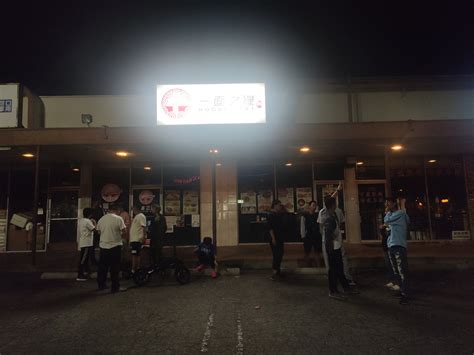 老狼 on Twitter: "洛杉矶丁胖子广场一面之缘中餐馆，今晚我们一共10人在此吃饭。 https://t.co/oWCX7CVSCQ ...