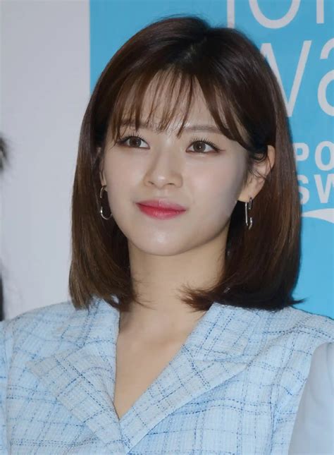 TWICE Members Profile: Names, Ages, Birthdays, And Heights