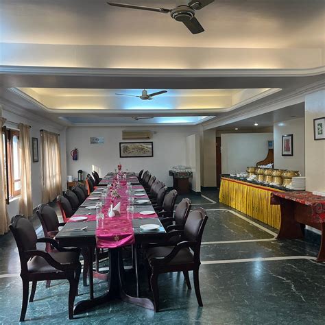 LHAKI HOTEL (Phuentsholing) - Hotel Reviews, Photos, Rate Comparison ...