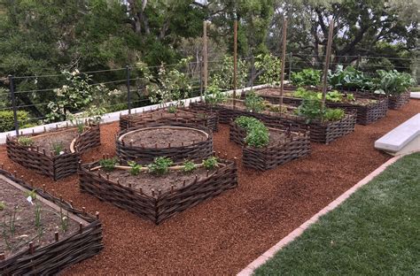 Raised Bed Privacy Fence at Tayla Hunter blog