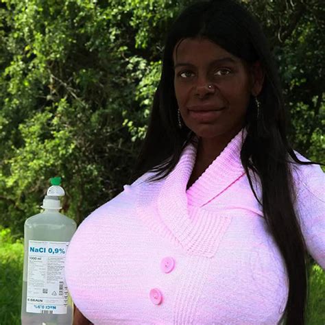 Martina Big will eine echte Afrikanerin werden | InTouch