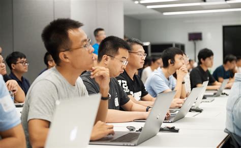 Apple Development 的图像结果