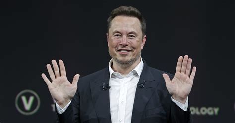 Mark Zuckerberg Offers to Fight Elon Musk in Jiu-Jitsu Cage Match ...