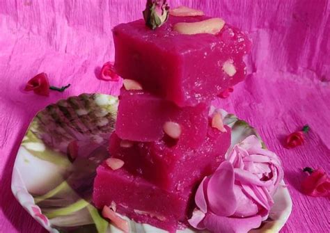 Rose Karachi Halwa Recipe by Nandhini Jayakumar - Cookpad